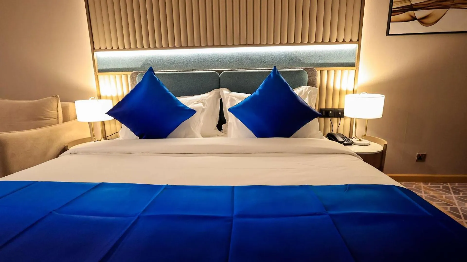 Best Western Premier M Four Hotel Дубай
