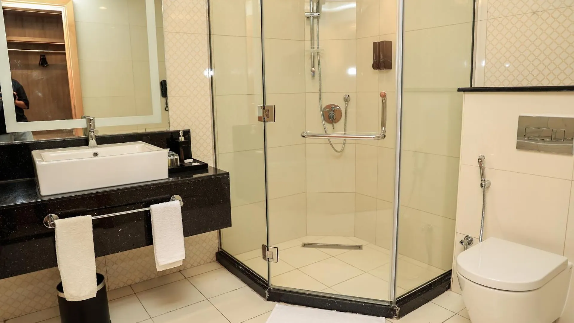 ****  Best Western Premier M Four Hotel Дубай ОАЭ